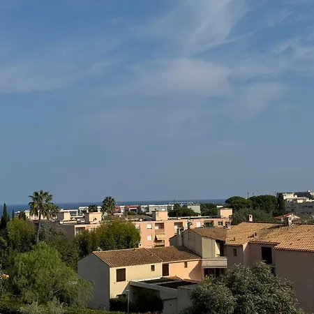 3-room In - Swimming Pool - Sea View Appartamento *