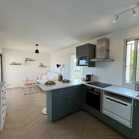 3-room In - Swimming Pool - Sea View * Antibes